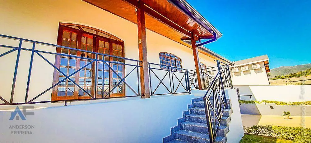 Casa, 3 quartos, 234 m² - Foto 2