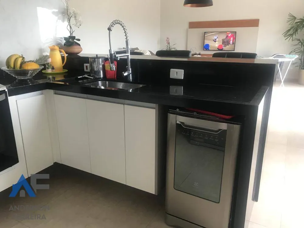 Casa, 4 quartos, 230 m² - Foto 4