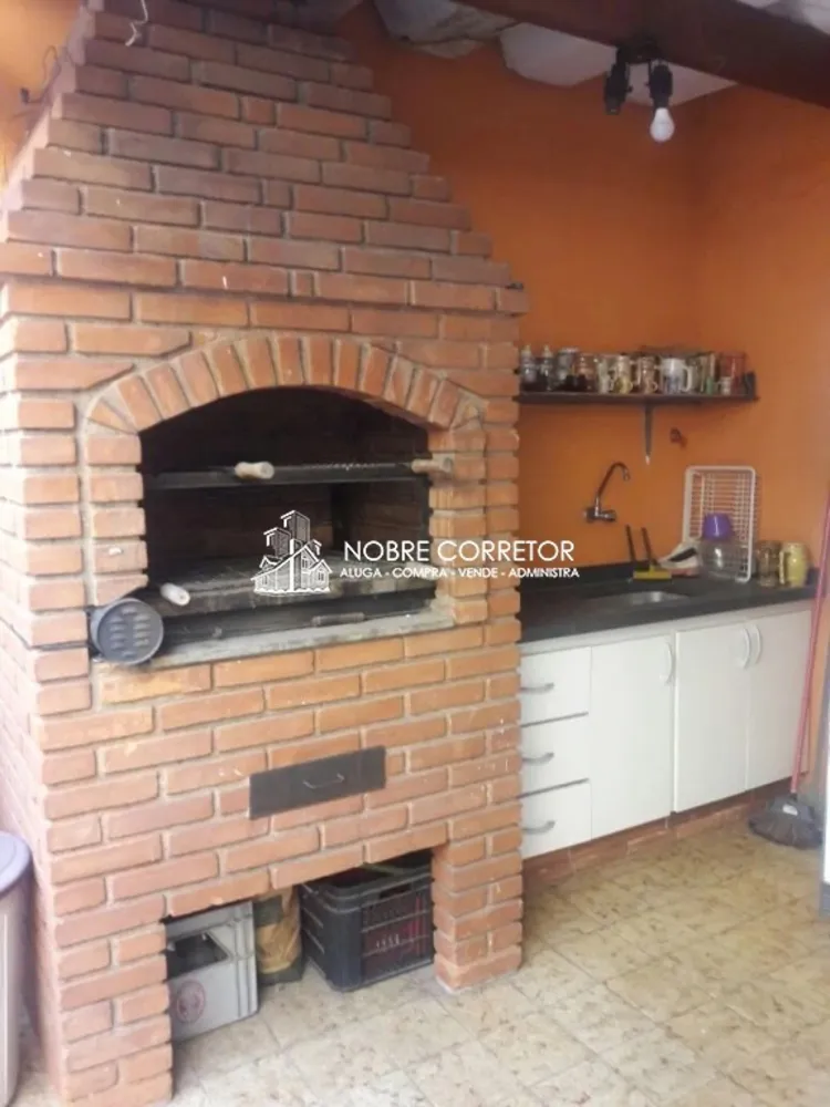 Casa, 6 quartos, 250 m² - Foto 2