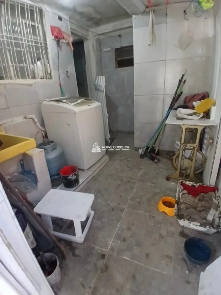 Casa, 6 quartos, 220 m² - Foto 3