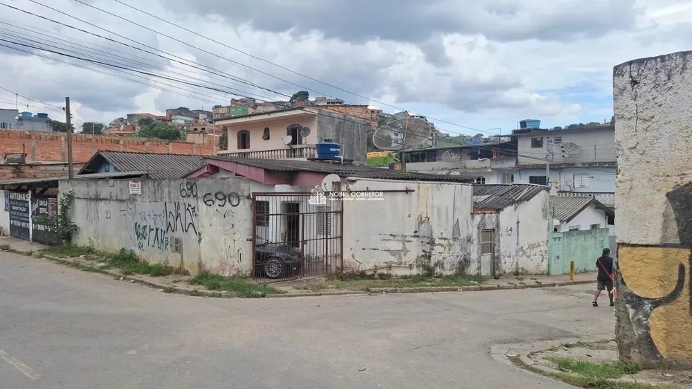 Casa, 4 quartos, 174 m² - Foto 2