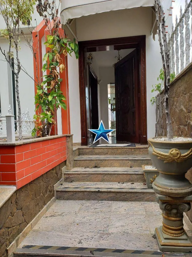 Sobrado, 2 quartos, 320 m² - Foto 1