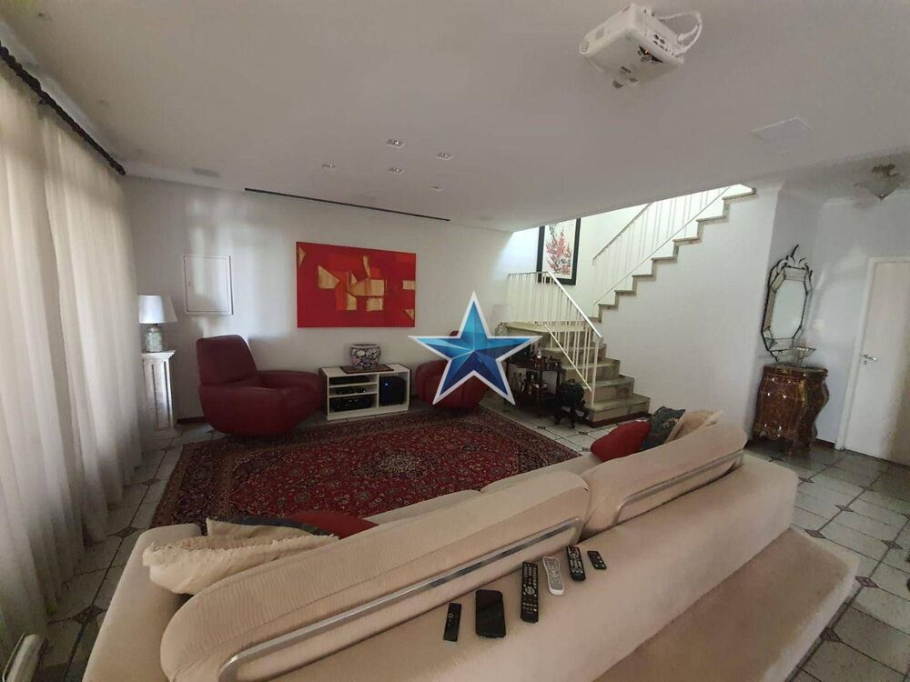 Sobrado, 3 quartos, 263 m² - Foto 1