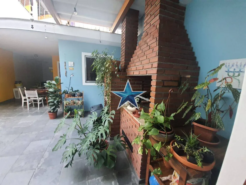 Sobrado, 3 quartos, 181 m² - Foto 1