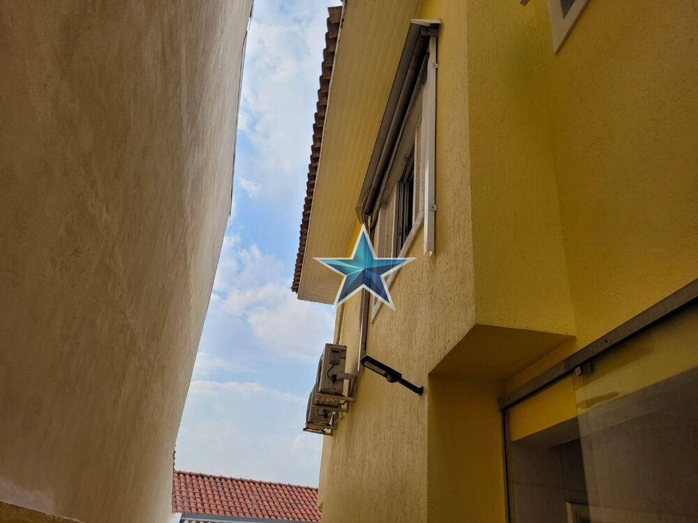 Sobrado, 3 quartos, 213 m² - Foto 1