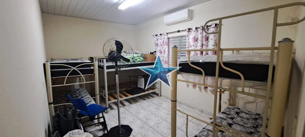 Casa, 4 quartos, 230 m² - Foto 1