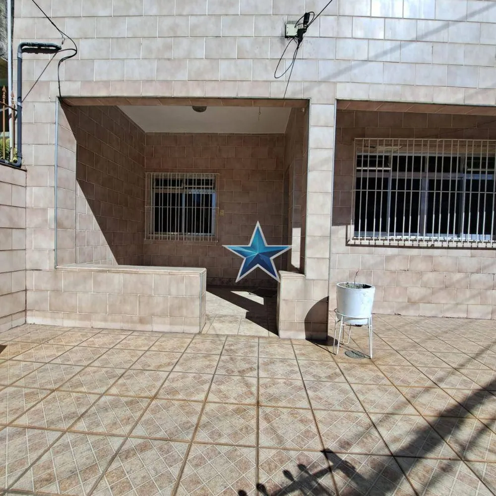 Sobrado, 4 quartos, 200 m² - Foto 1