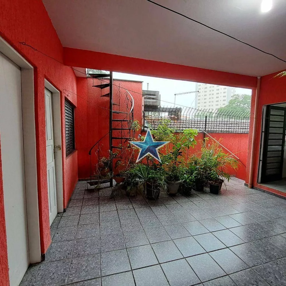 Sobrado à venda com 3 quartos, 129m² - Foto 1