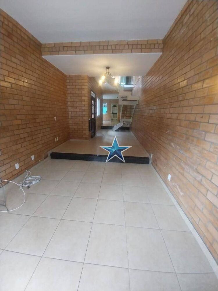 Sobrado para alugar com 3 quartos, 270m² - Foto 12