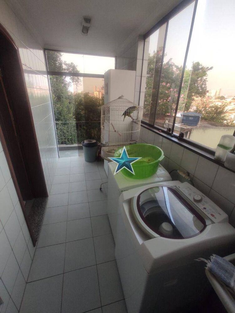 Sobrado, 4 quartos, 280 m² - Foto 1