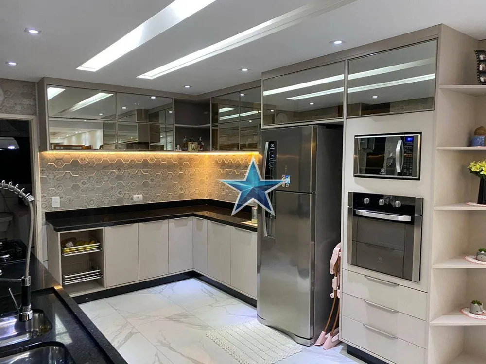 Sobrado, 3 quartos, 225 m² - Foto 1