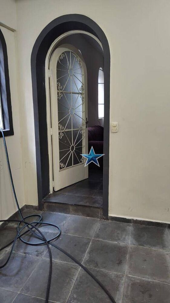 Casa, 5 quartos, 330 m² - Foto 1
