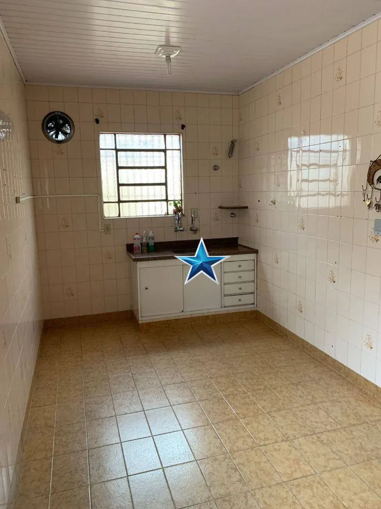 Casa, 3 quartos, 250 m² - Foto 3