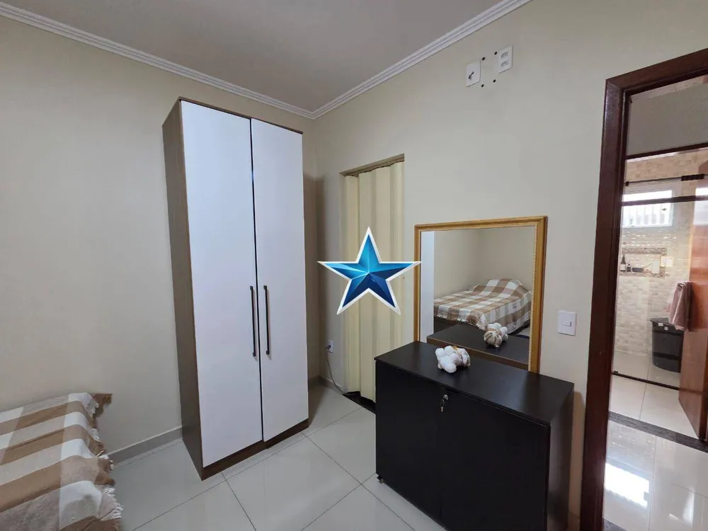 Casa, 4 quartos, 178 m² - Foto 1