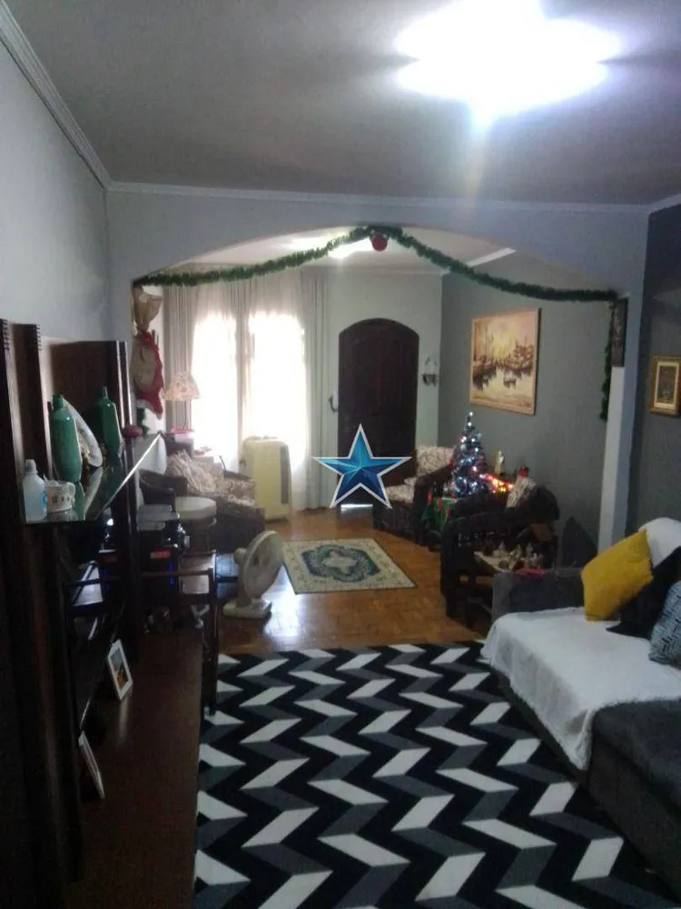 Casa, 3 quartos, 210 m² - Foto 2