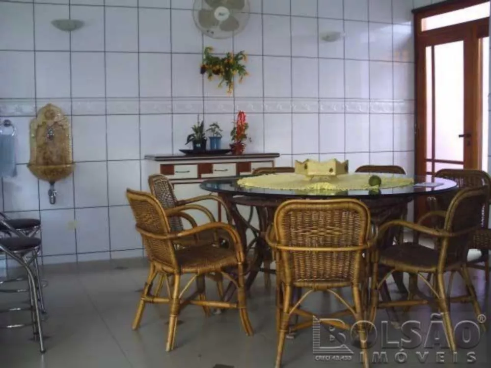 Sobrado, 4 quartos, 600 m² - Foto 1