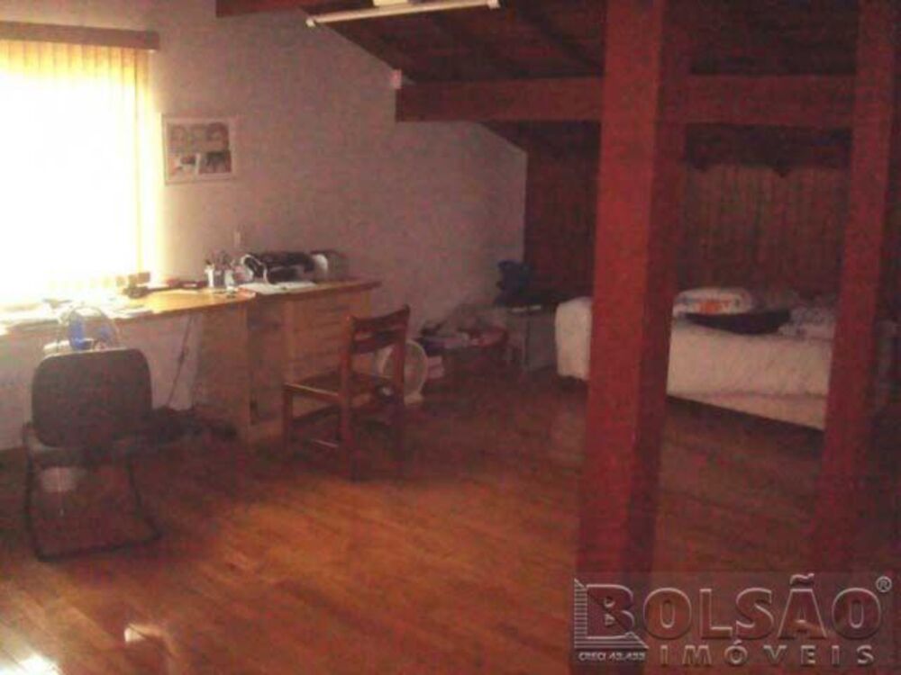 Casa, 3 quartos, 260 m² - Foto 1