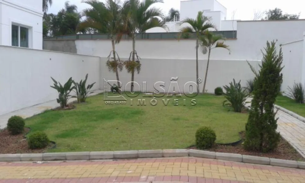 Casa, 4 quartos, 445 m² - Foto 1