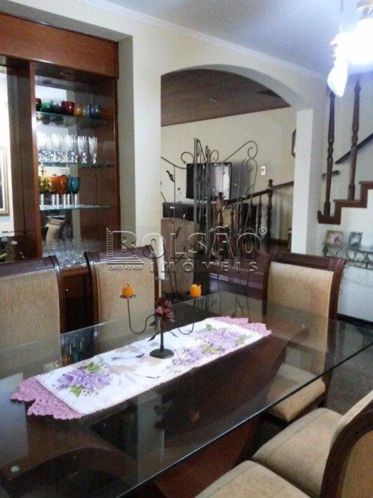 Sobrado, 3 quartos, 250 m² - Foto 1