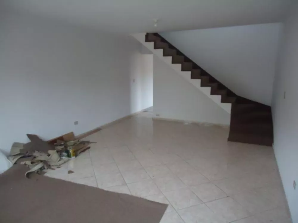 Sobrado à venda com 3 quartos, 260m² - Foto 3