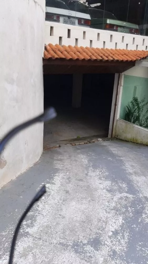 Sobrado para alugar com 4 quartos, 200m² - Foto 2