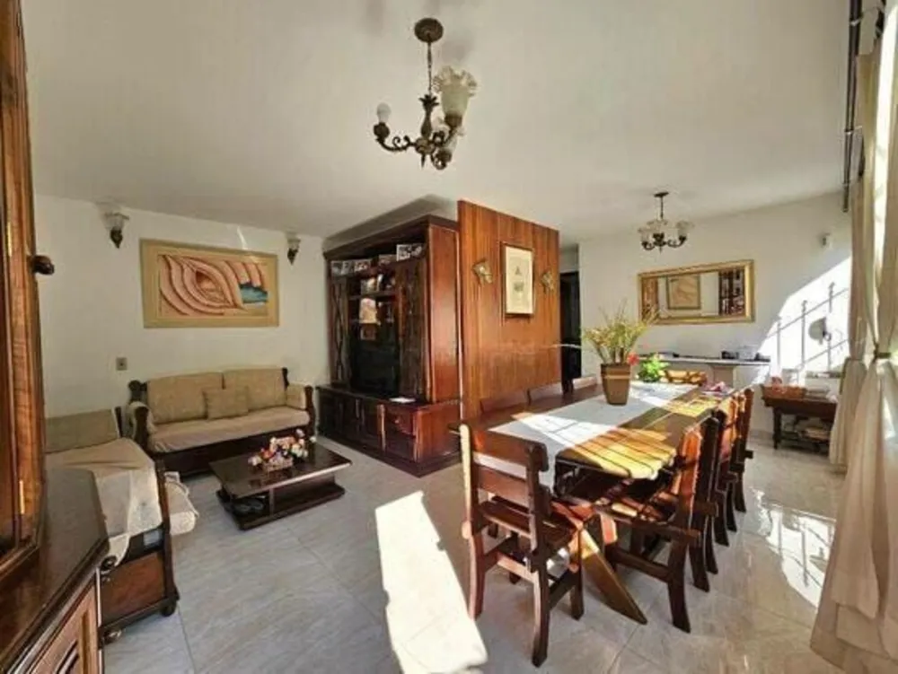 Casa, 3 quartos, 238 m² - Foto 2