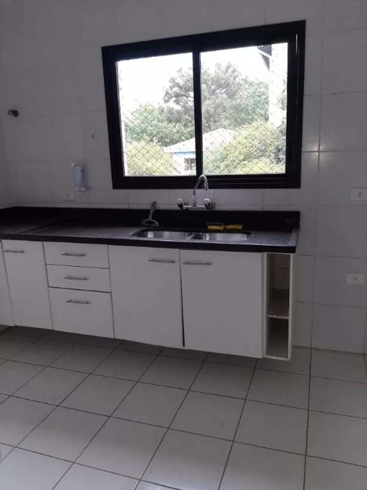 Sobrado para alugar com 3 quartos, 100m² - Foto 2