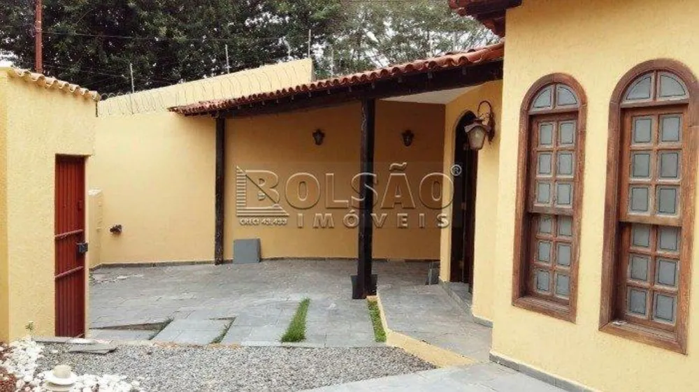 Casa, 3 quartos, 232 m² - Foto 2