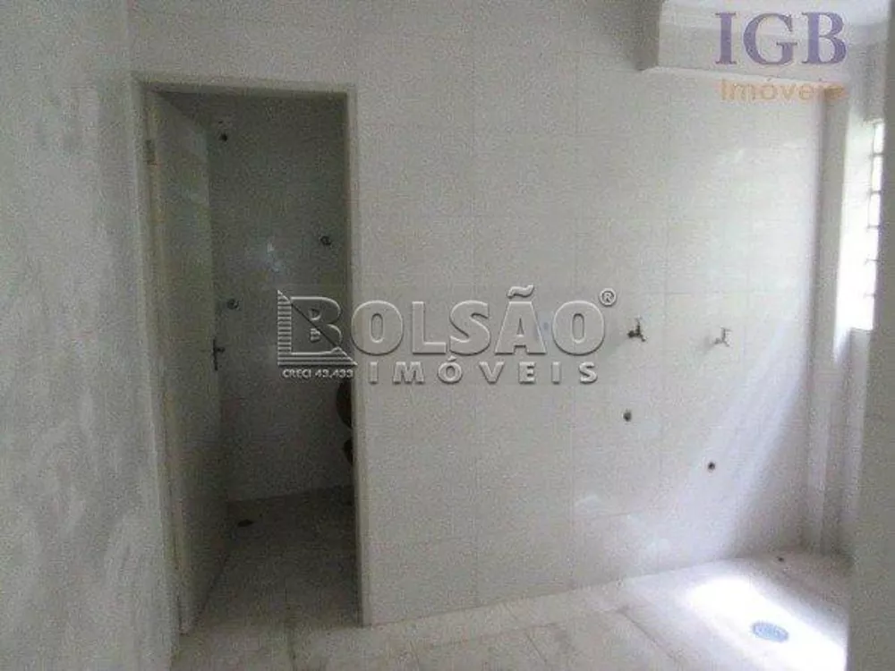 Sobrado à venda com 2 quartos, 208m² - Foto 5