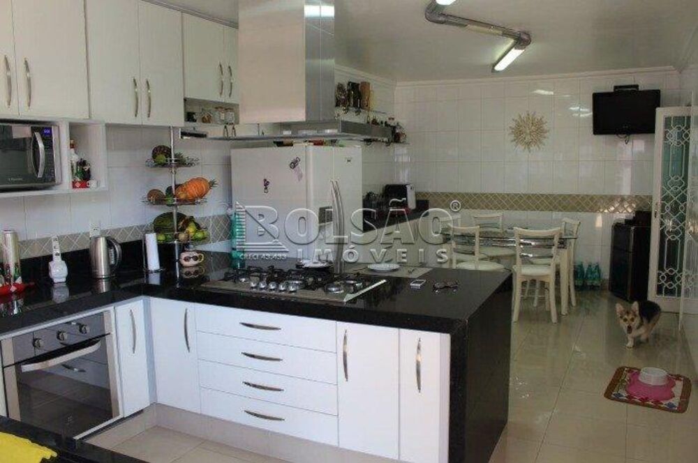 Casa, 3 quartos, 210 m² - Foto 3