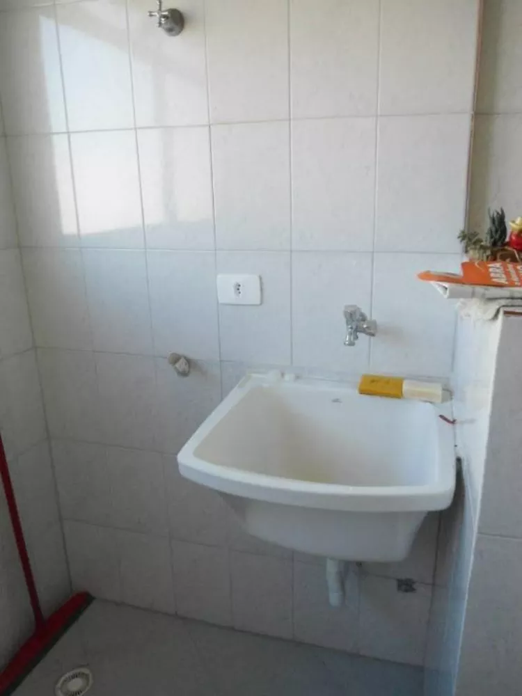 Apartamento à venda com 3 quartos, 60m² - Foto 15