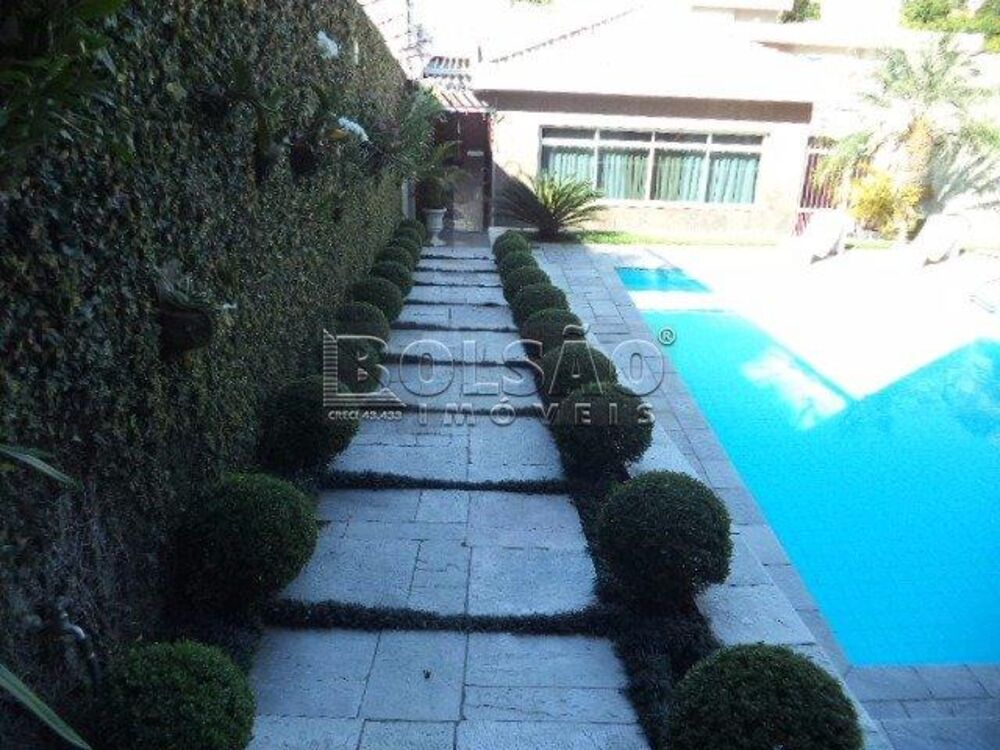 Casa à venda com 4 quartos, 350m² - Foto 3