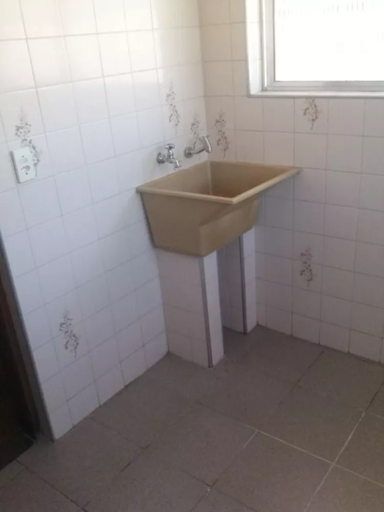 Sobrado à venda com 3 quartos, 240m² - Foto 7