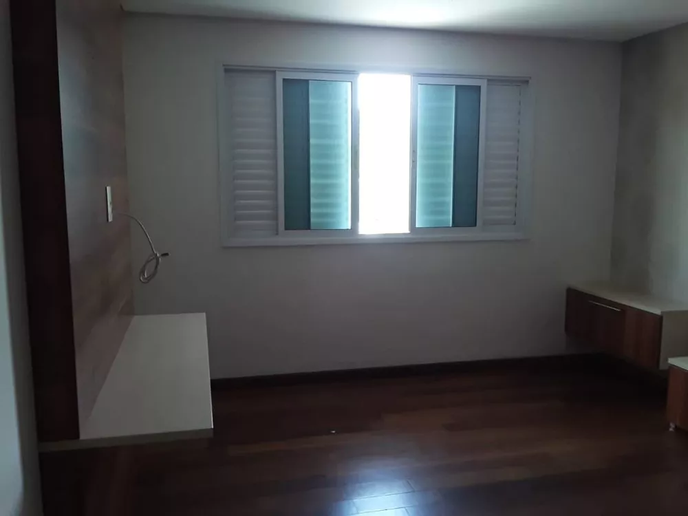 Sobrado, 4 quartos, 350 m² - Foto 3