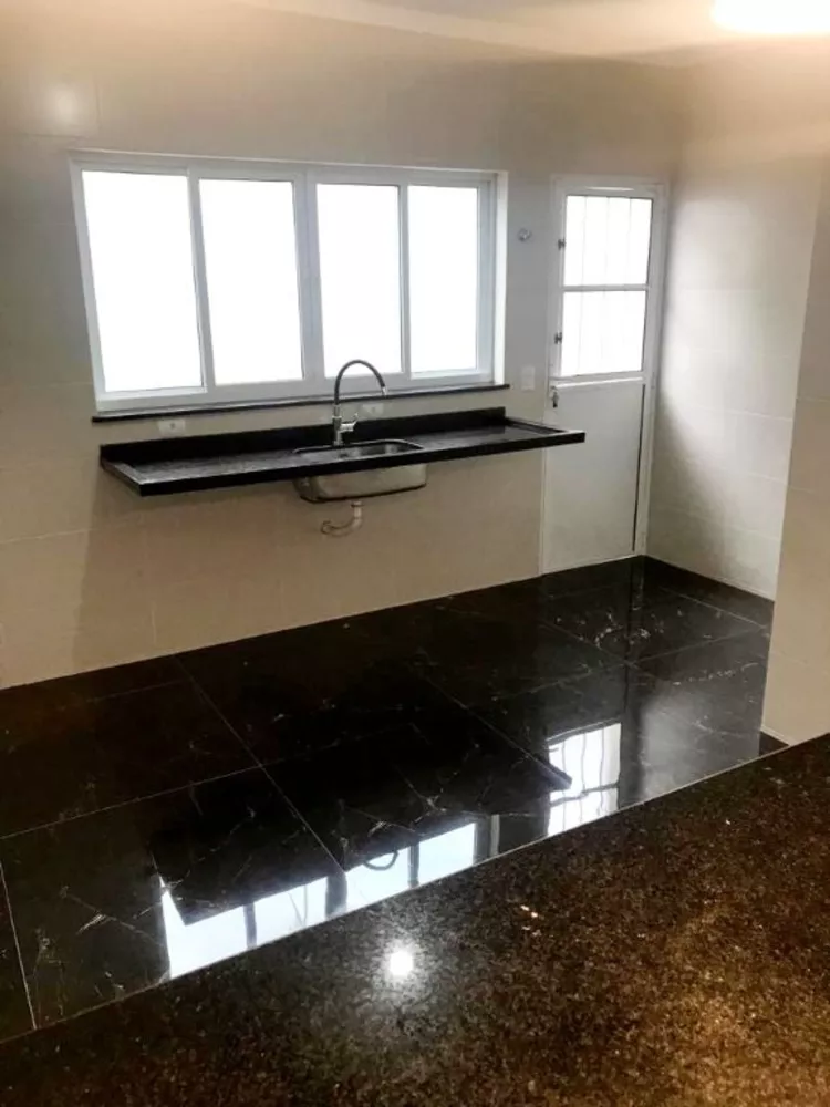 Casa, 3 quartos, 203 m² - Foto 1