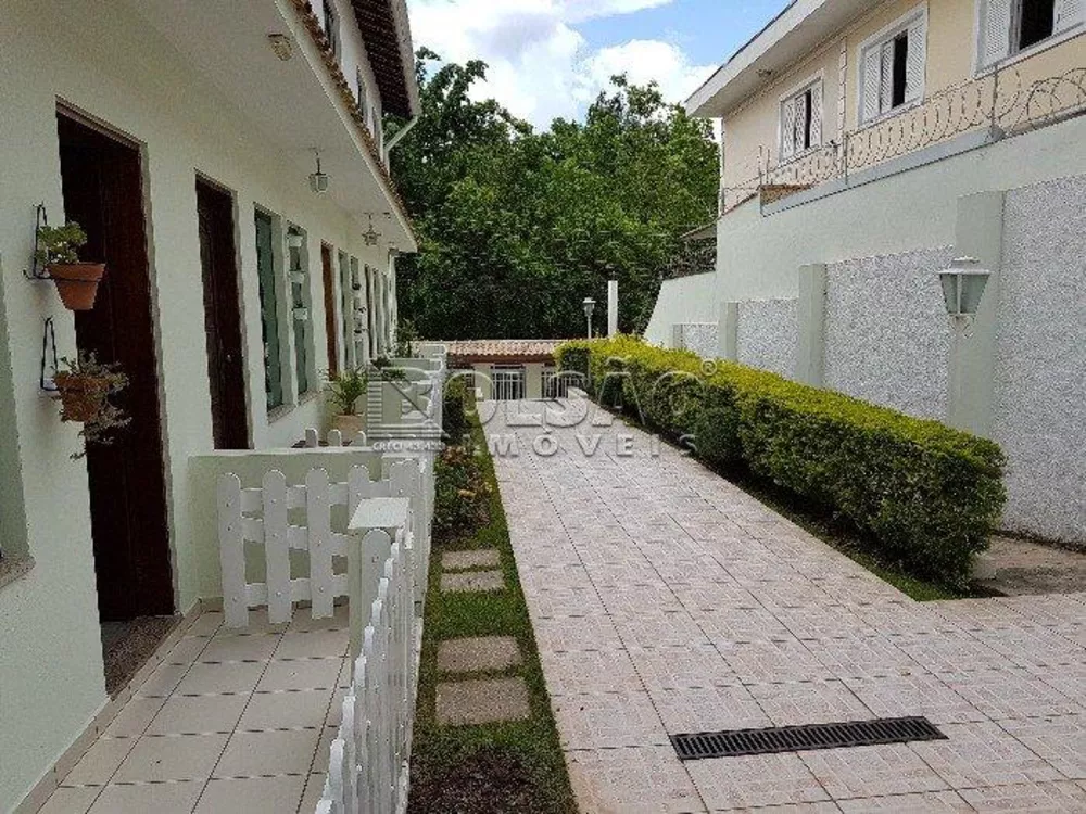 Casa à venda com 3 quartos, 118m² - Foto 1