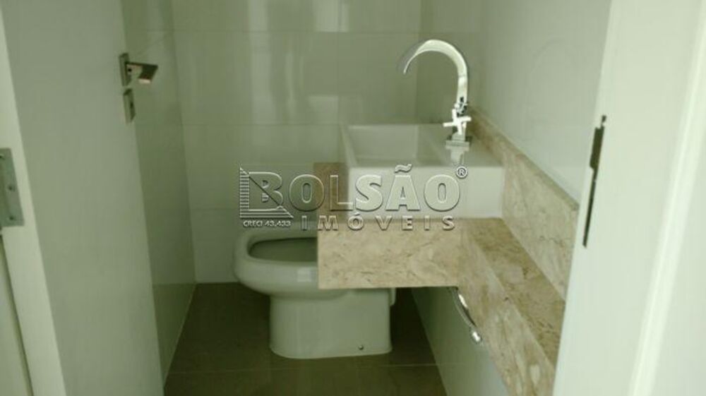 Casa, 4 quartos, 380 m² - Foto 1