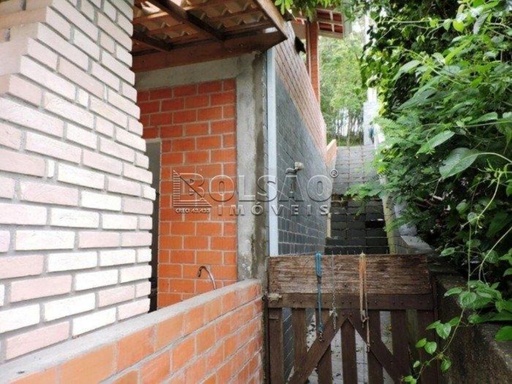 Casa, 4 quartos, 205 m² - Foto 1