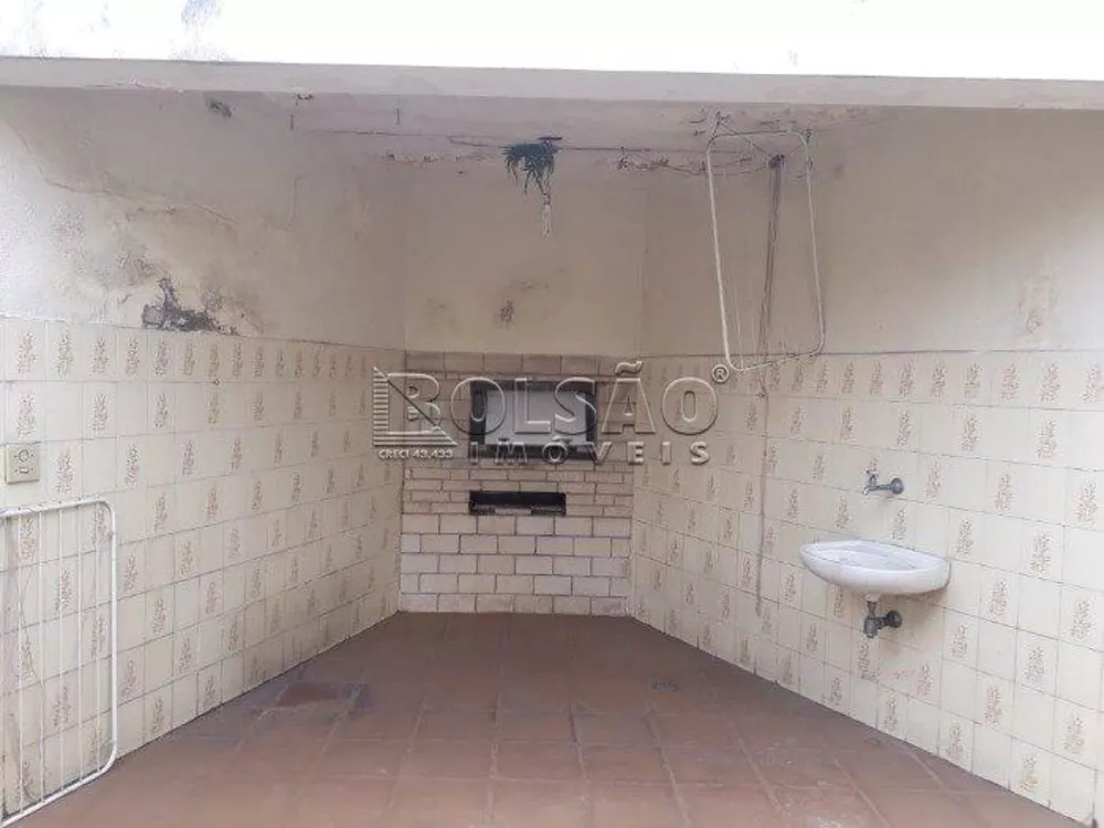 Casa para alugar com 4 quartos, 350m² - Foto 22