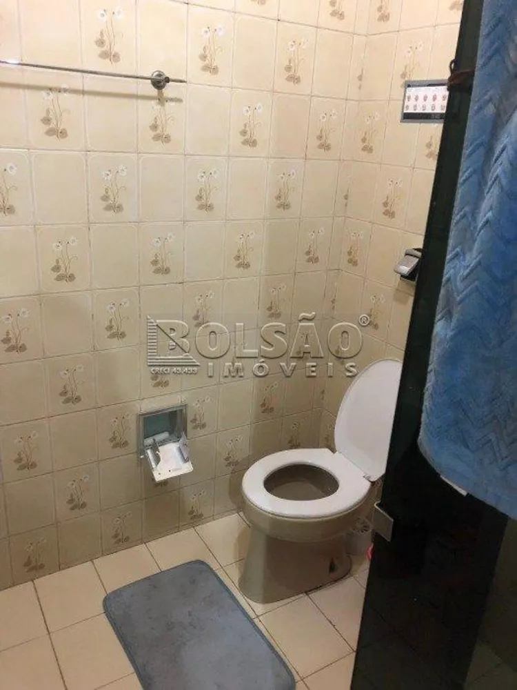 Casa para alugar com 4 quartos, 350m² - Foto 12