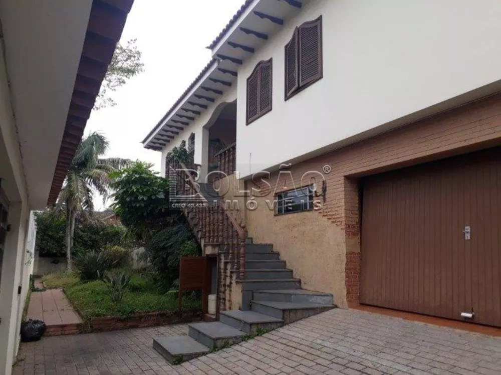 Casa para alugar com 4 quartos, 350m² - Foto 3