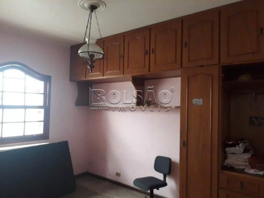 Casa para alugar com 4 quartos, 350m² - Foto 18