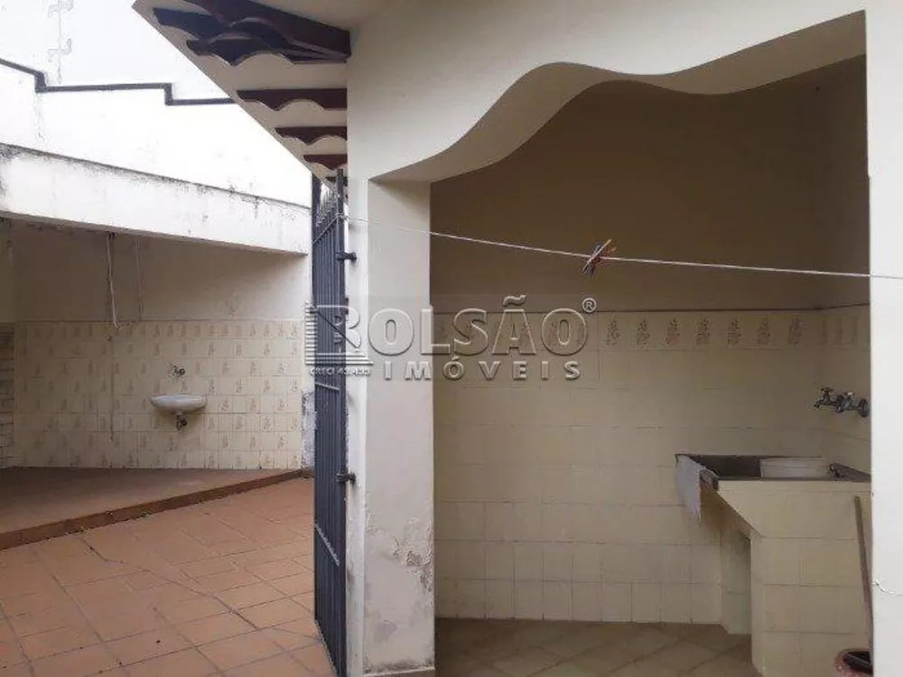 Casa para alugar com 4 quartos, 350m² - Foto 14