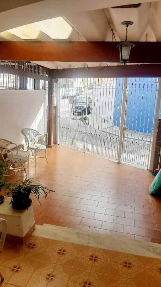 Sobrado à venda com 2 quartos, 120m² - Foto 4