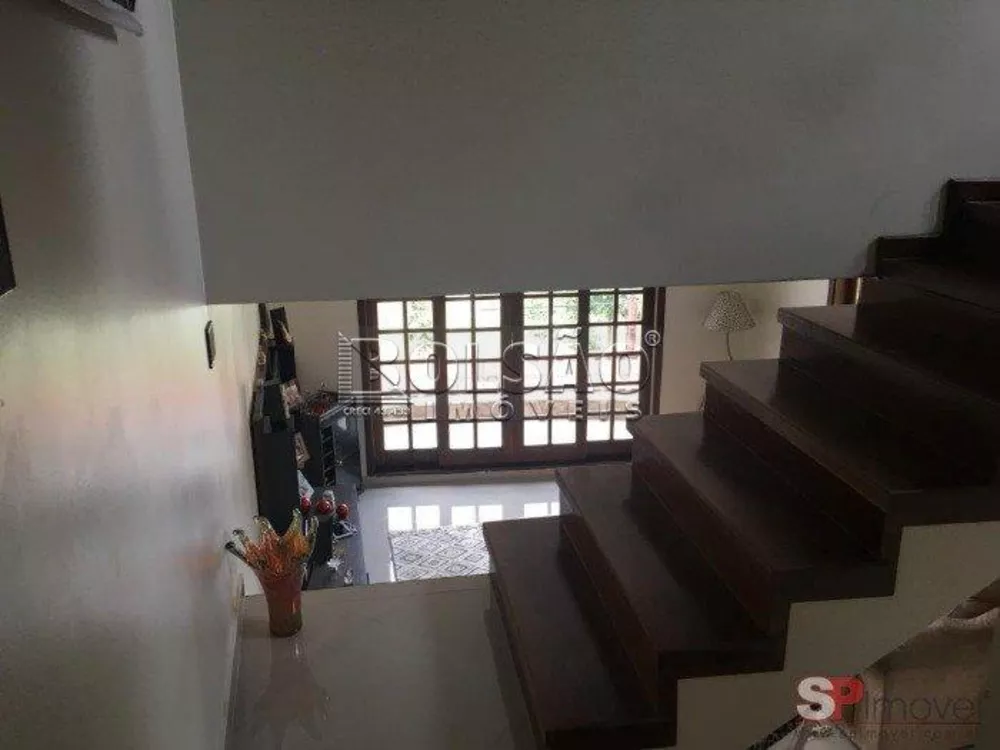 Sobrado à venda com 4 quartos, 250m² - Foto 3