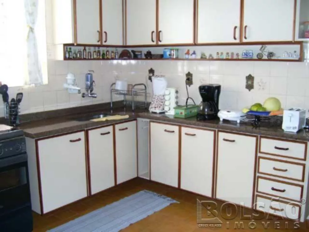 Casa, 3 quartos, 250 m² - Foto 2
