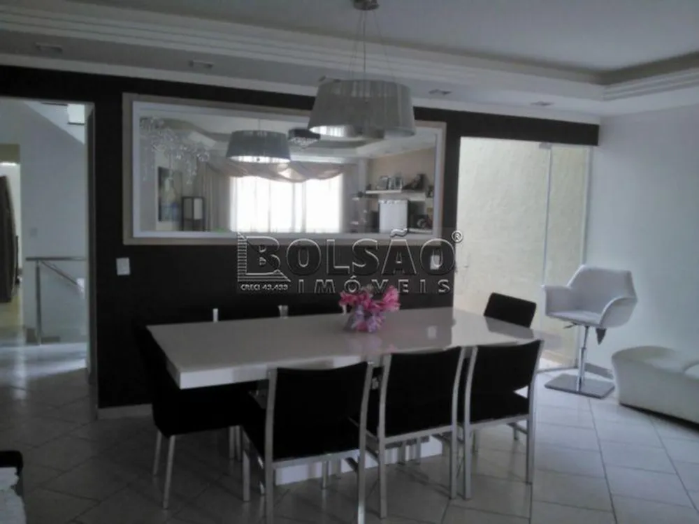 Sobrado, 3 quartos, 250 m² - Foto 8