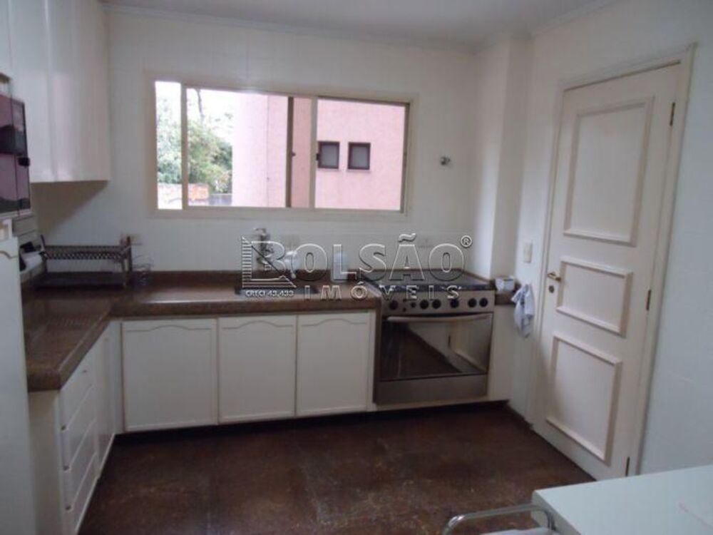 Apartamento à venda com 4 quartos, 180m² - Foto 16