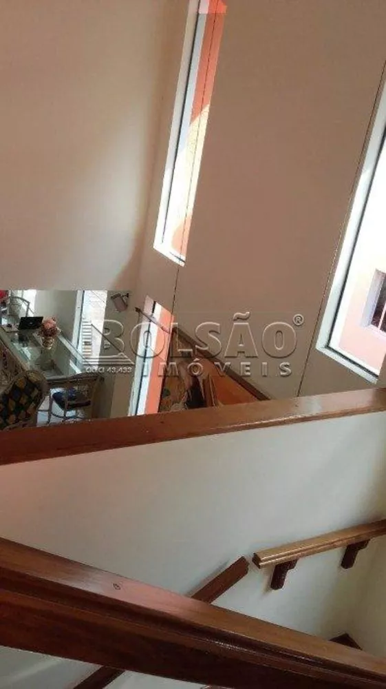Sobrado, 5 quartos, 420 m² - Foto 1