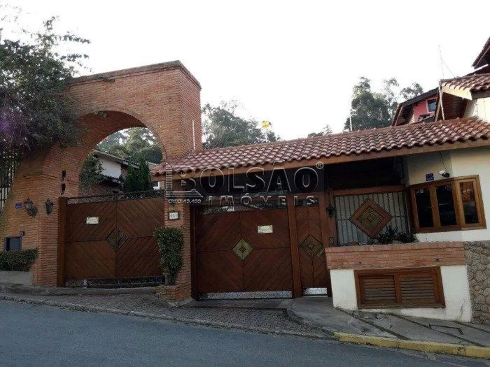 Sobrado à venda com 4 quartos, 472m² - Foto 1